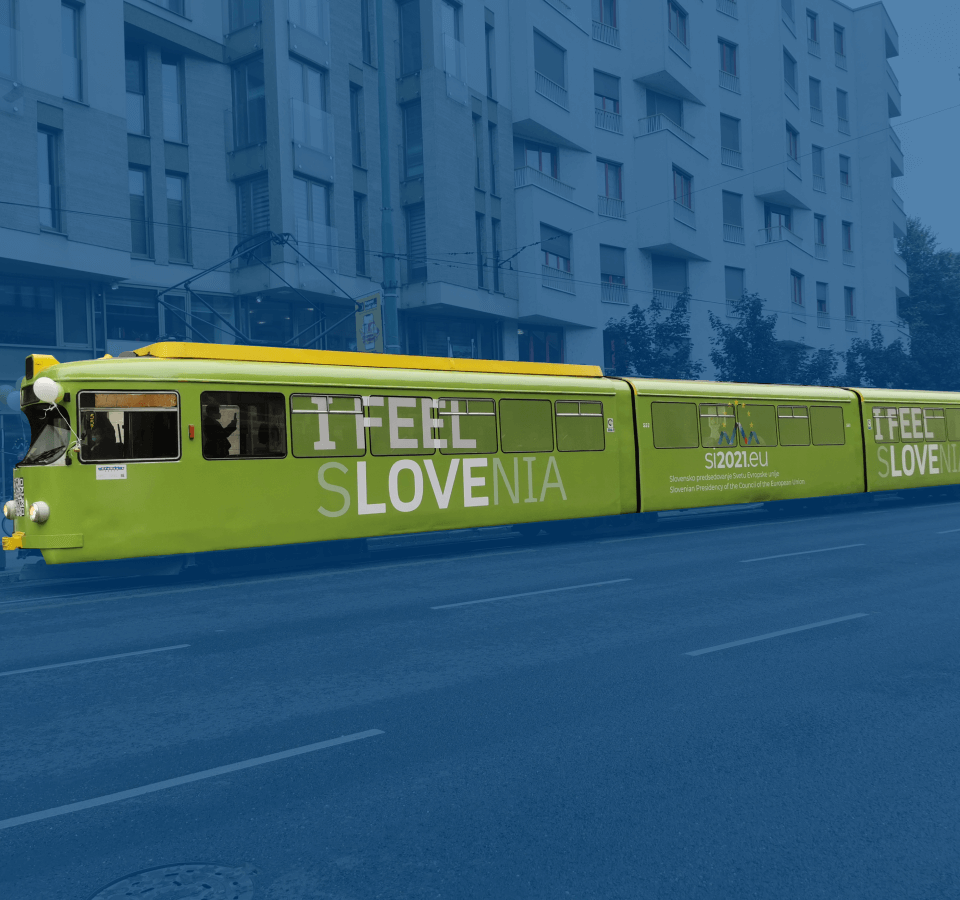 outdoor-advertising-1