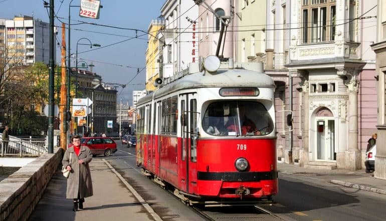 Tragom tramvaja: Istorijska priča Sarajeva i javnog prevoza